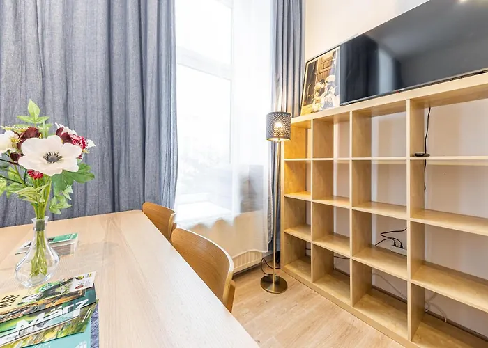 Apartment Trendy By Jr