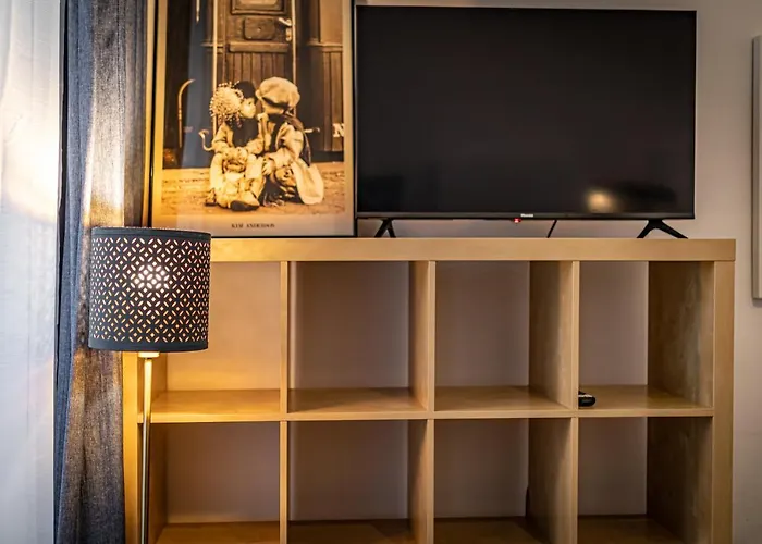 Apartment Trendy By Jr